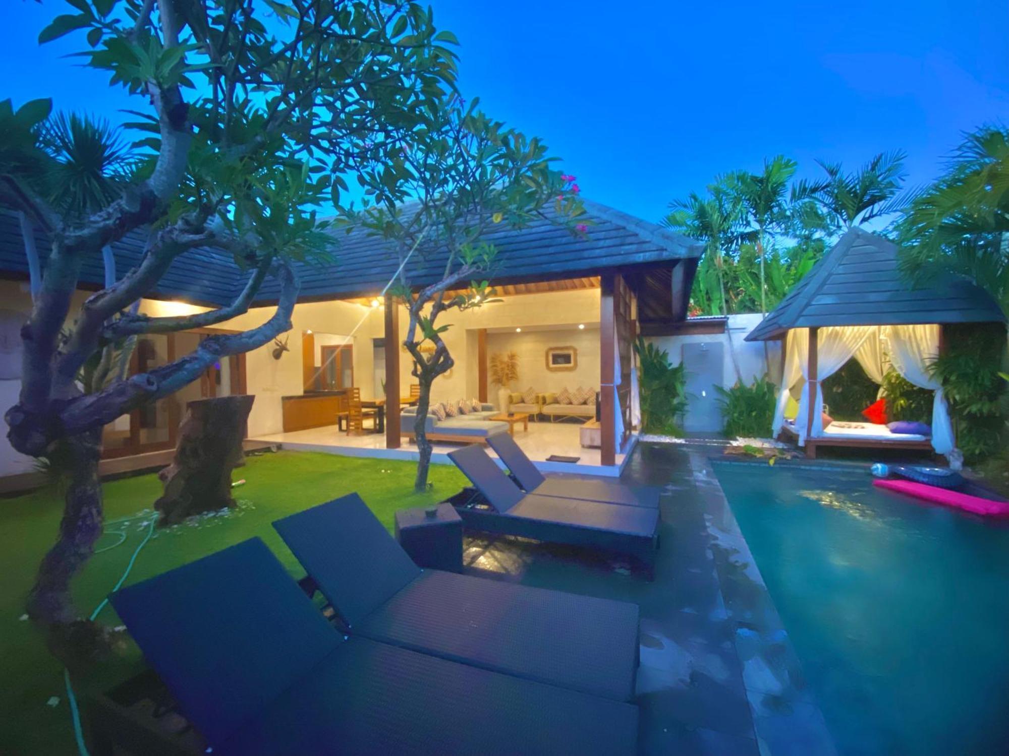 Nil Villa Seminyak Esterno foto